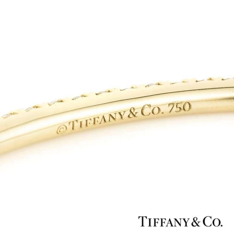 Tiffany & Co. Metro Bangle in Diamond and Gold In Excellent Condition In London, GB