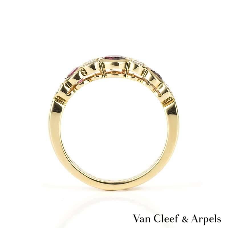 Van Cleef & Arpels Ruby Gold Ring In Excellent Condition In London, GB