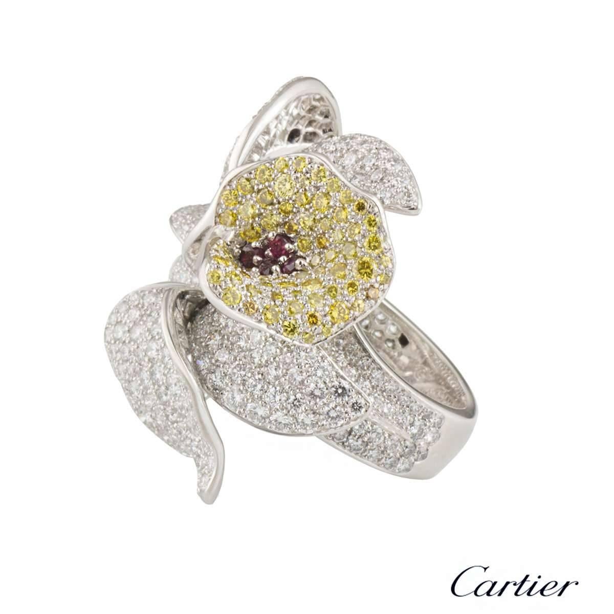 Cartier Caresse D'Orchidees Ruby Diamond Platinum Ring In Excellent Condition In London, GB
