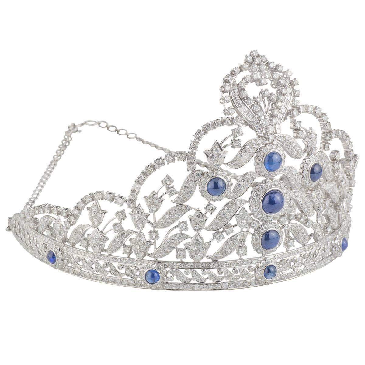 Stunning Diamond and Sapphire Tiara In Excellent Condition In Mayfair, London, London