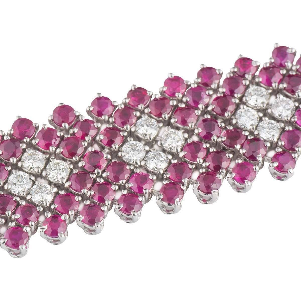 Ruby and Diamond Bracelet 16.87 carats In Excellent Condition In London, GB