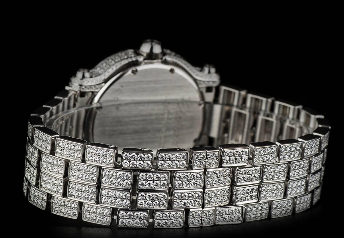Dazzling Chopard Diamond Set Montre Happy Sport Wristwatch in White Gold 4