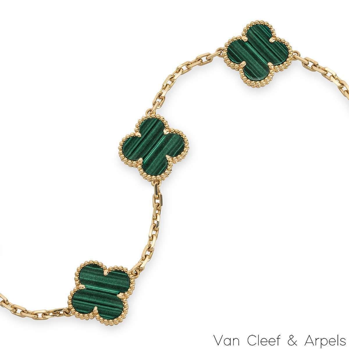 Taille brillant Van Cleef & Arpels Bracelet vintage Alhambra à 5 motifs en malachite VCARL80900 en vente