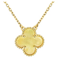 Van Cleef & Arpels Limited Princess Grace Vintage Alhambra Pendant VCARP9W300