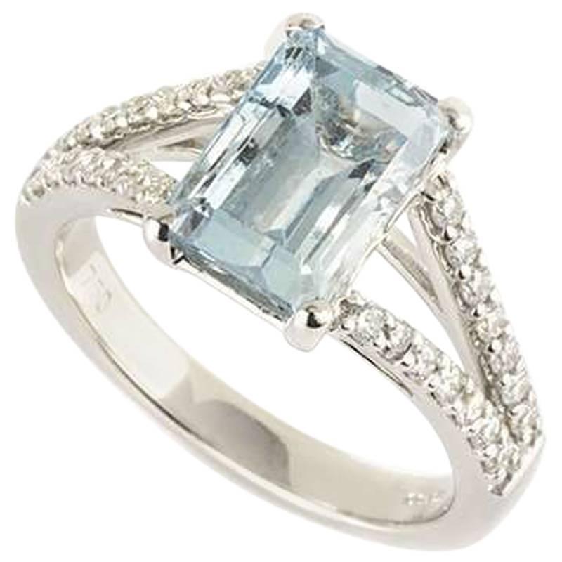 Aquamarine and Diamond Ring 2.3 Carat