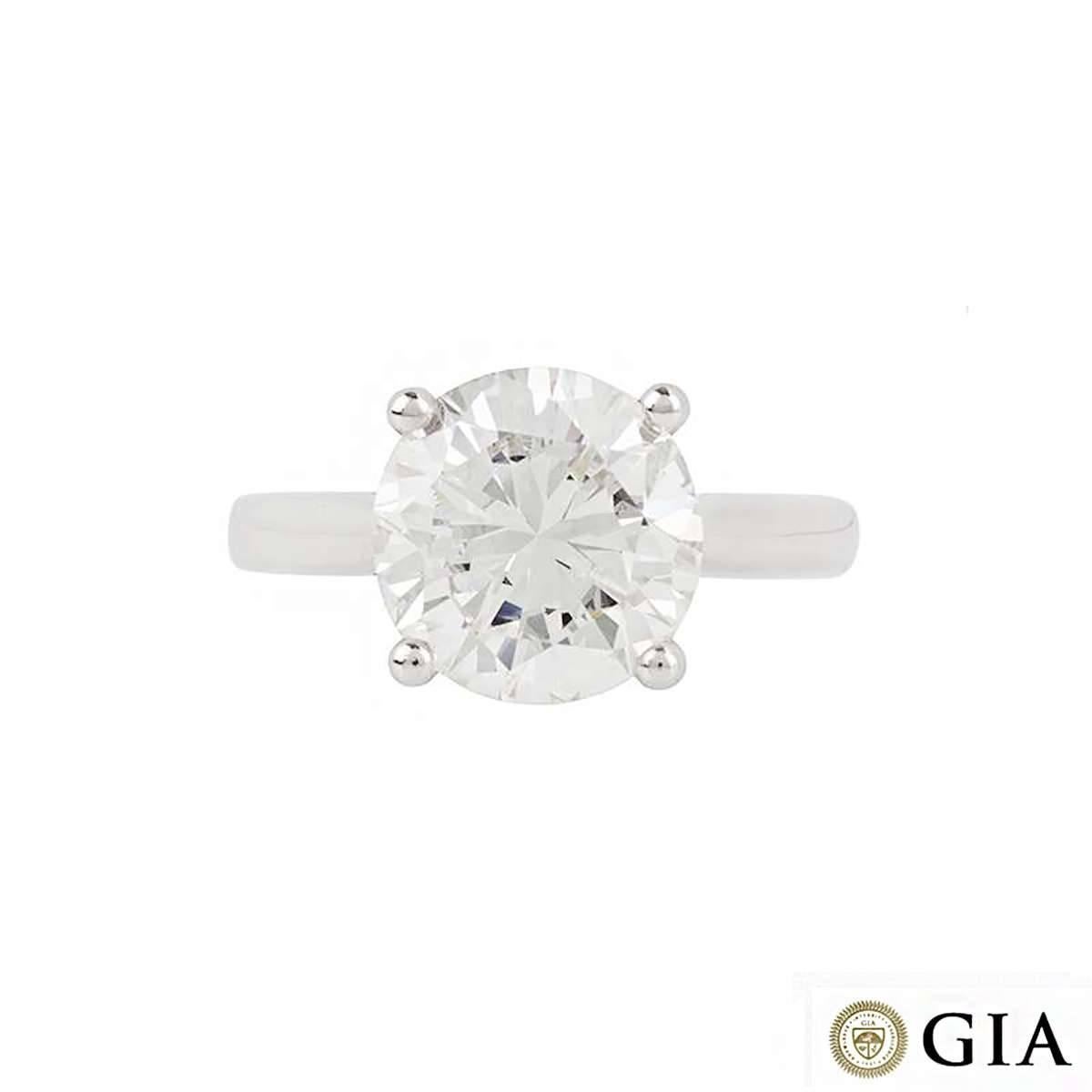 GIA Certified Diamond Platinum Engagement Ring 3.93 Carat In New Condition In London, GB