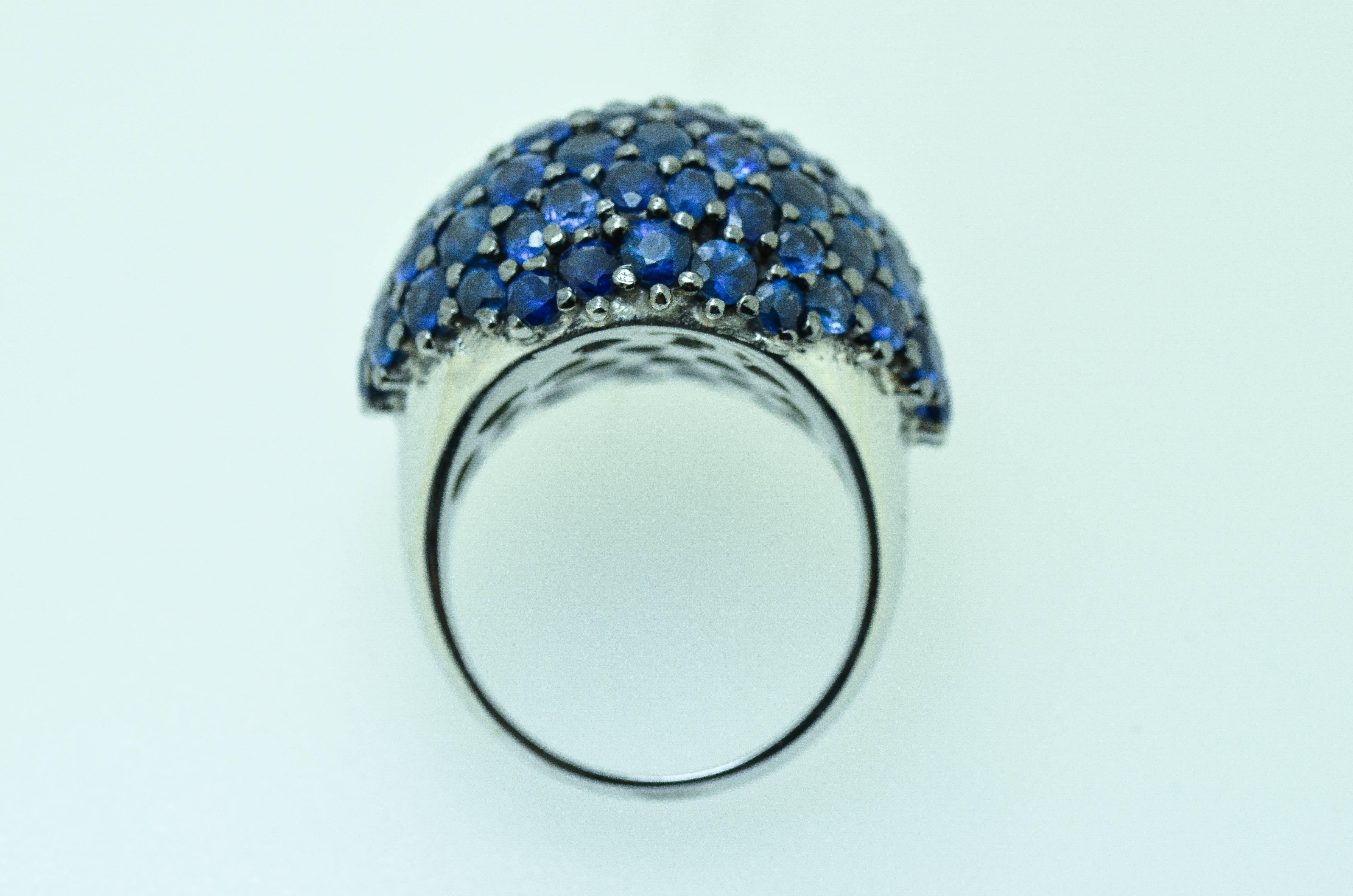 Women's Sapphire & Gold Ring  For Sale