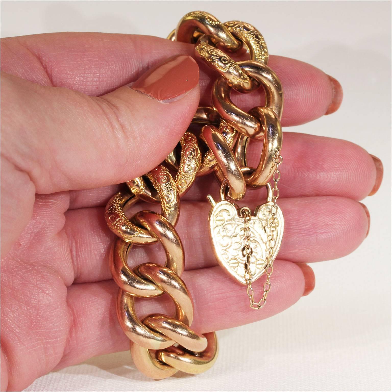 Antique Victorian Gold Curb Link Heart Lock  Bracelet In Excellent Condition For Sale In Middleton, WI