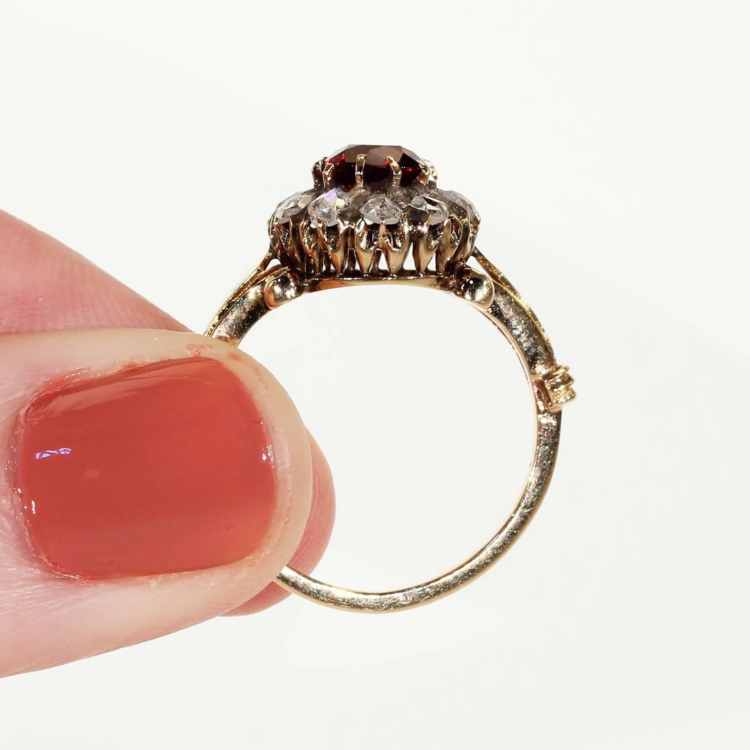 Women's Victorian Hessonite Diamond Gold Cluster Ring