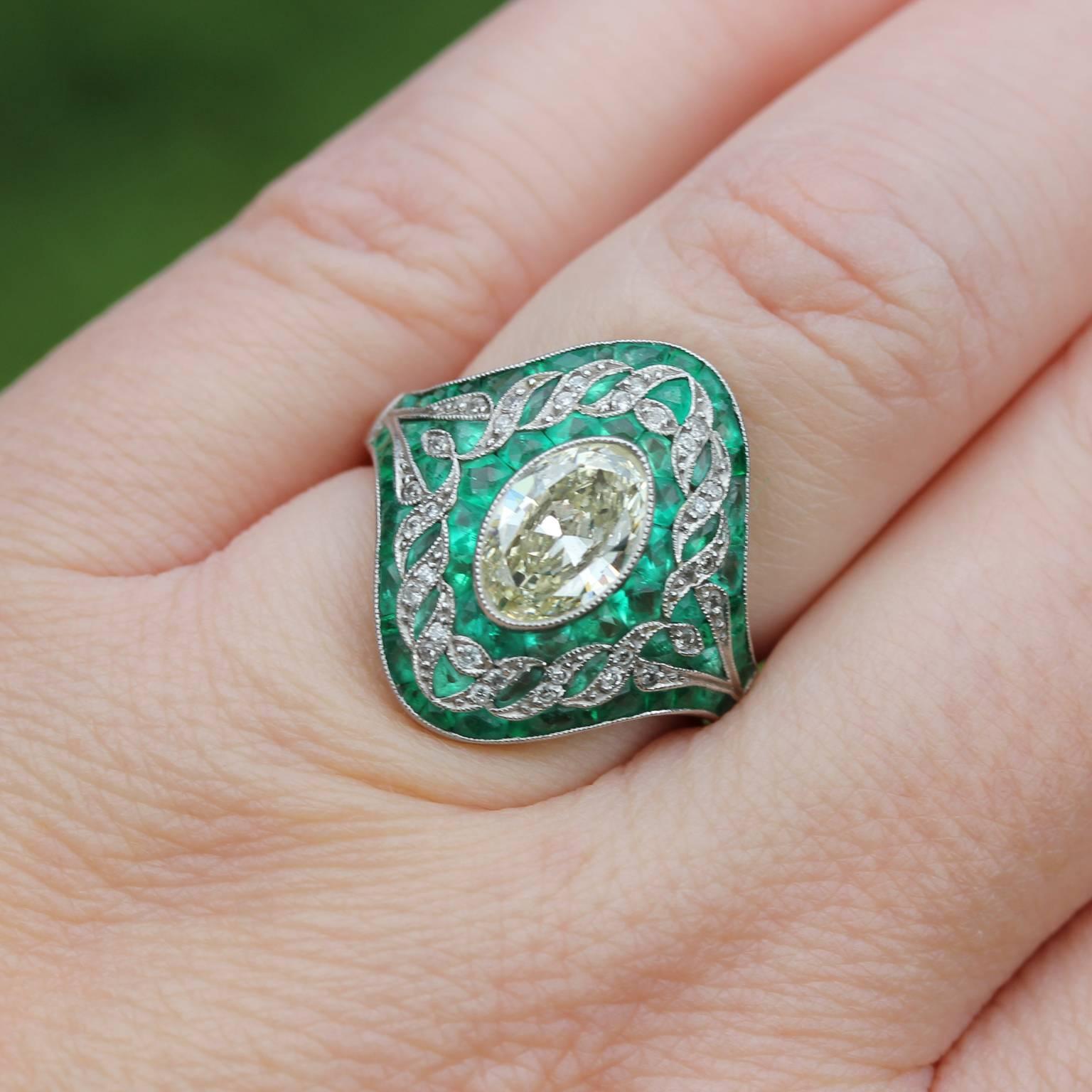  Emerald  Yellow Diamond Platinum Ring  3