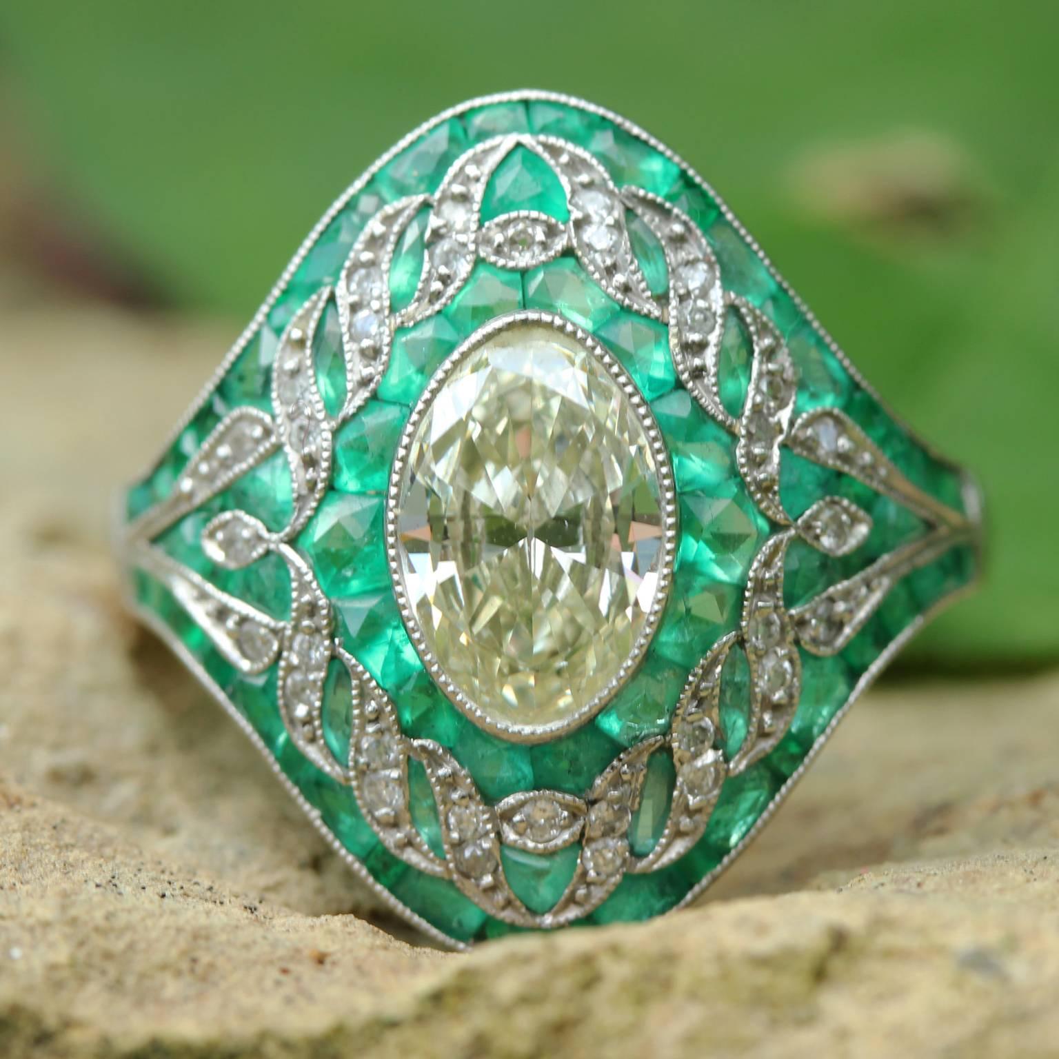  Emerald  Yellow Diamond Platinum Ring  4