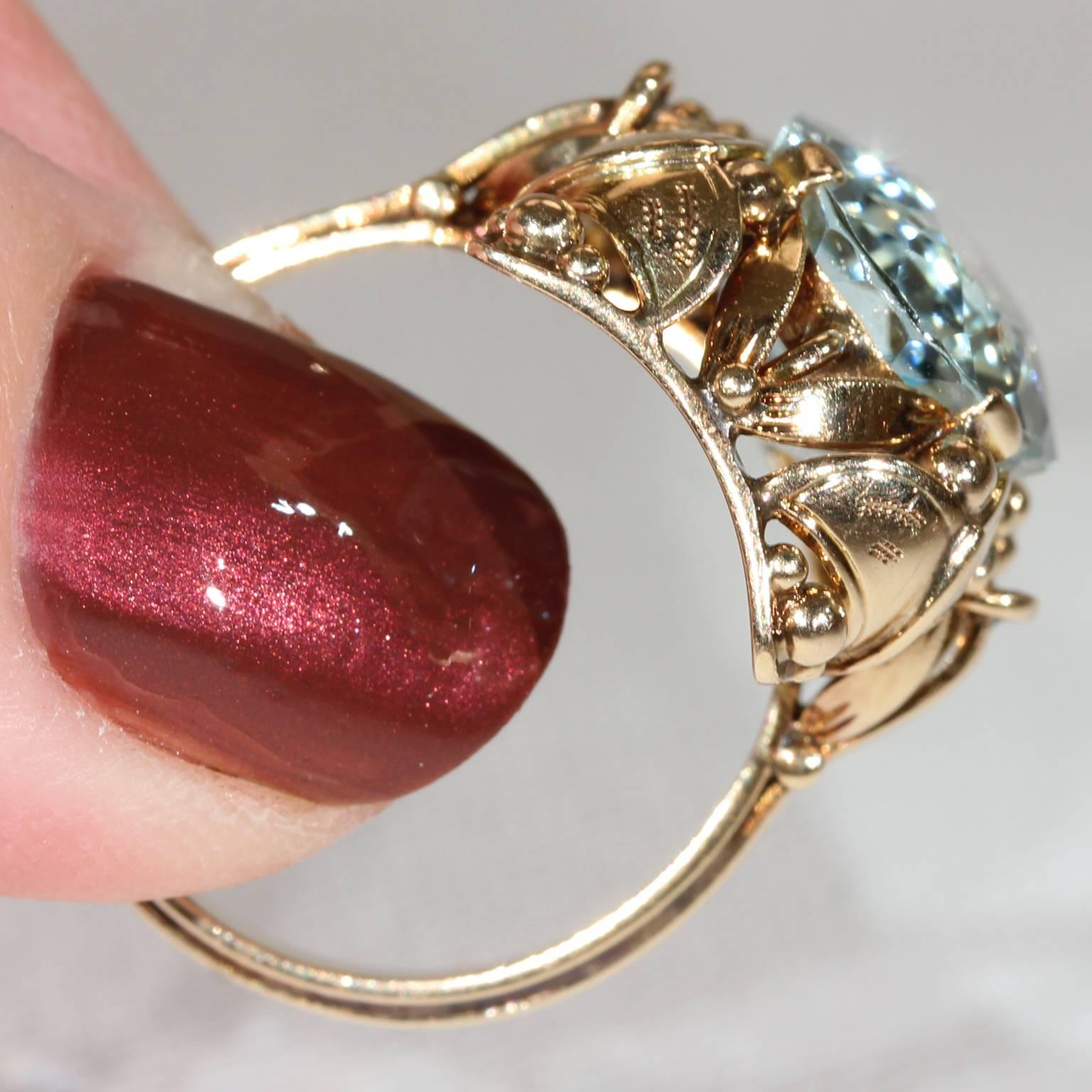 Women's Retro Era Aquamarine Gold Ring For Sale
