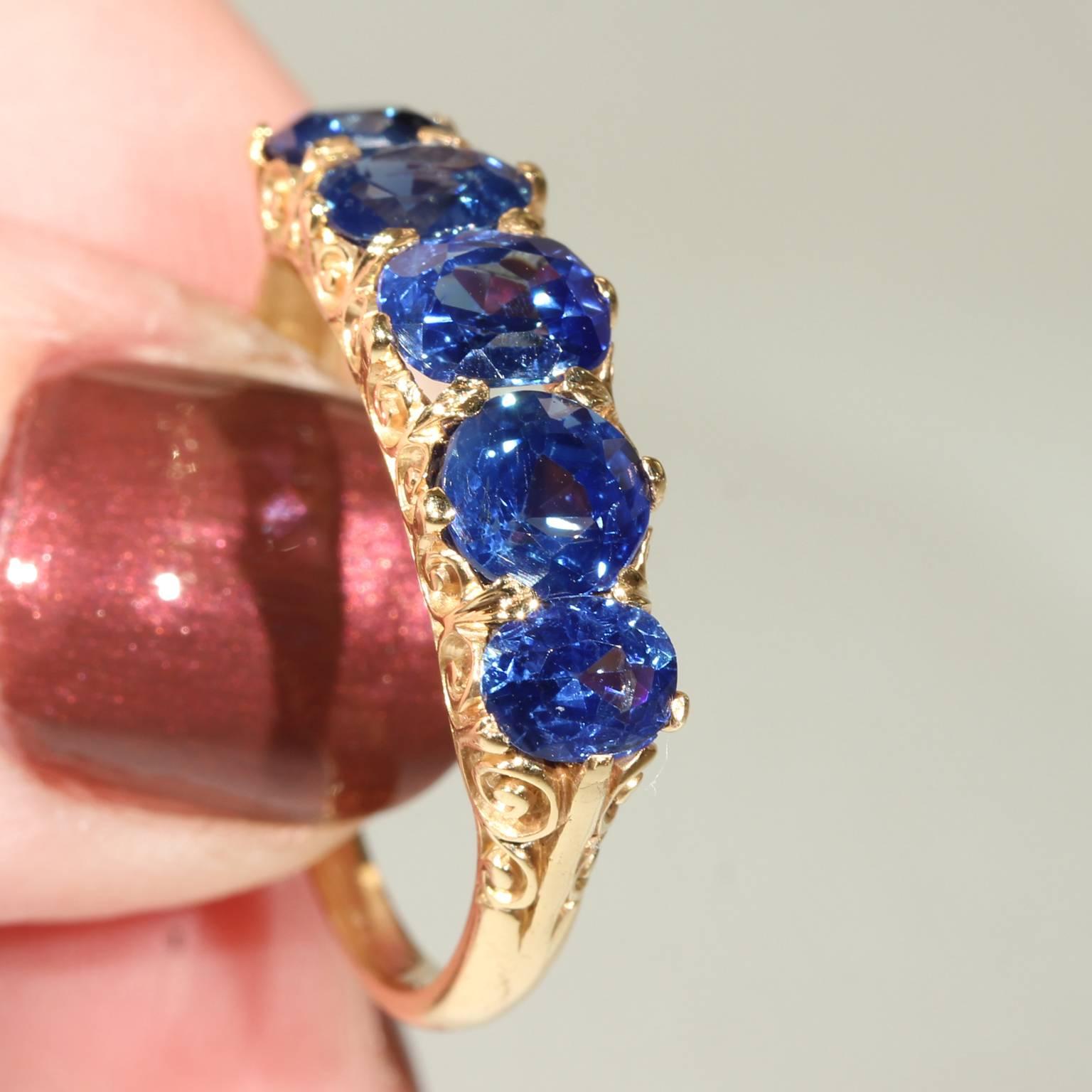 Women's or Men's Victorian Untreated Sapphire Yellow Gold Five Stone Ring 