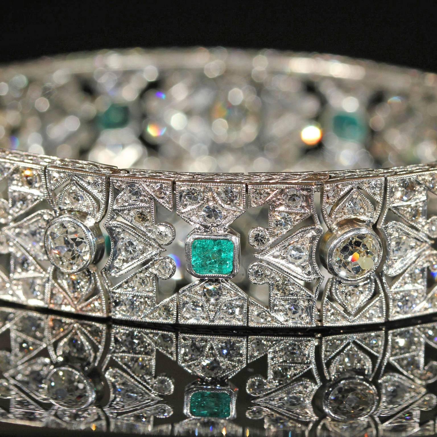 Art Deco Diamond Emerald Platinum Bracelet For Sale 2