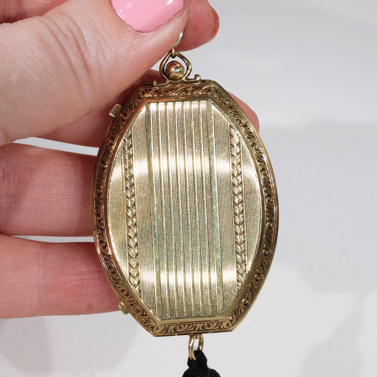 Women's Art Deco Gold Compact Pendant Sapphire Clasp For Sale