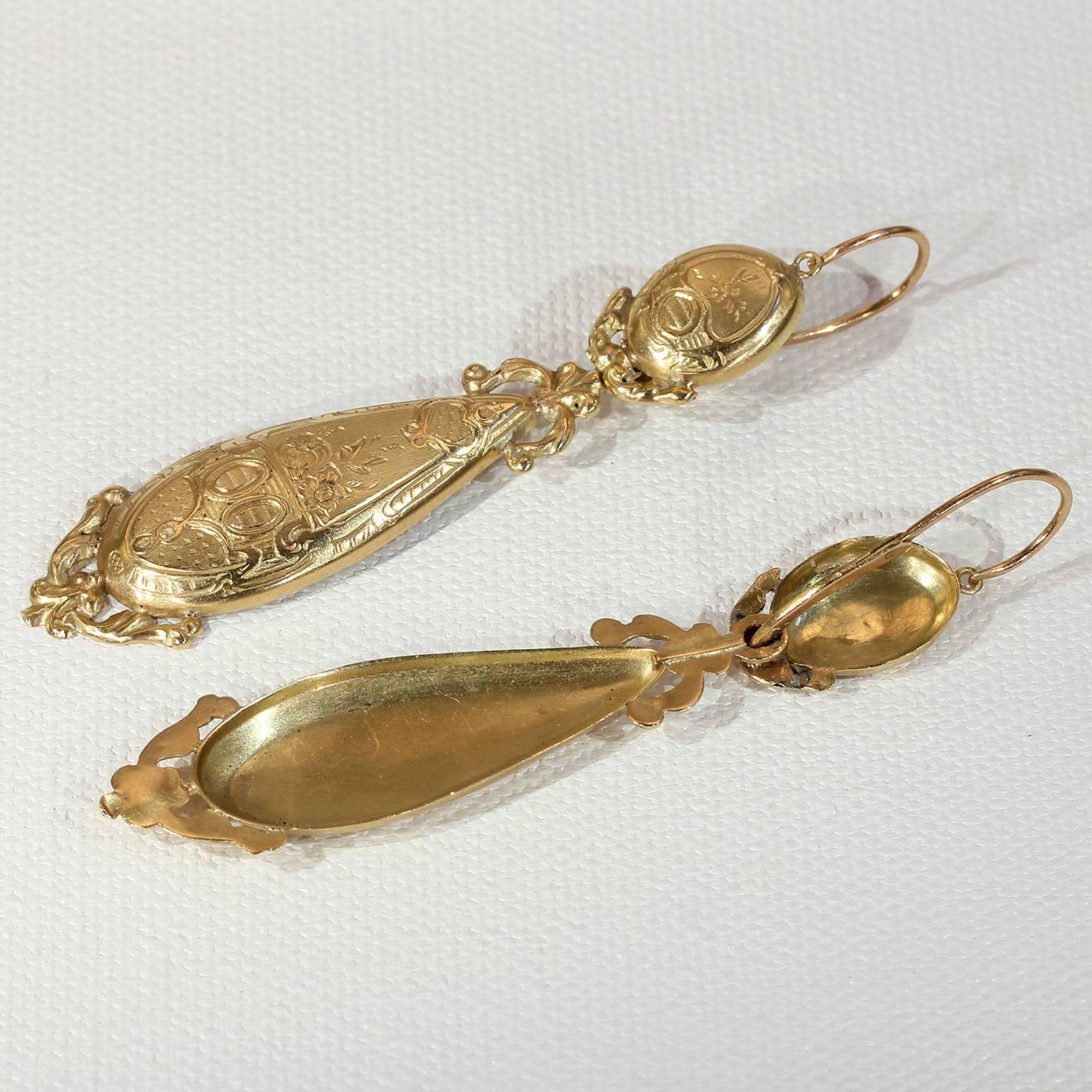 French Grand Neoclassical Gold Earrings 1