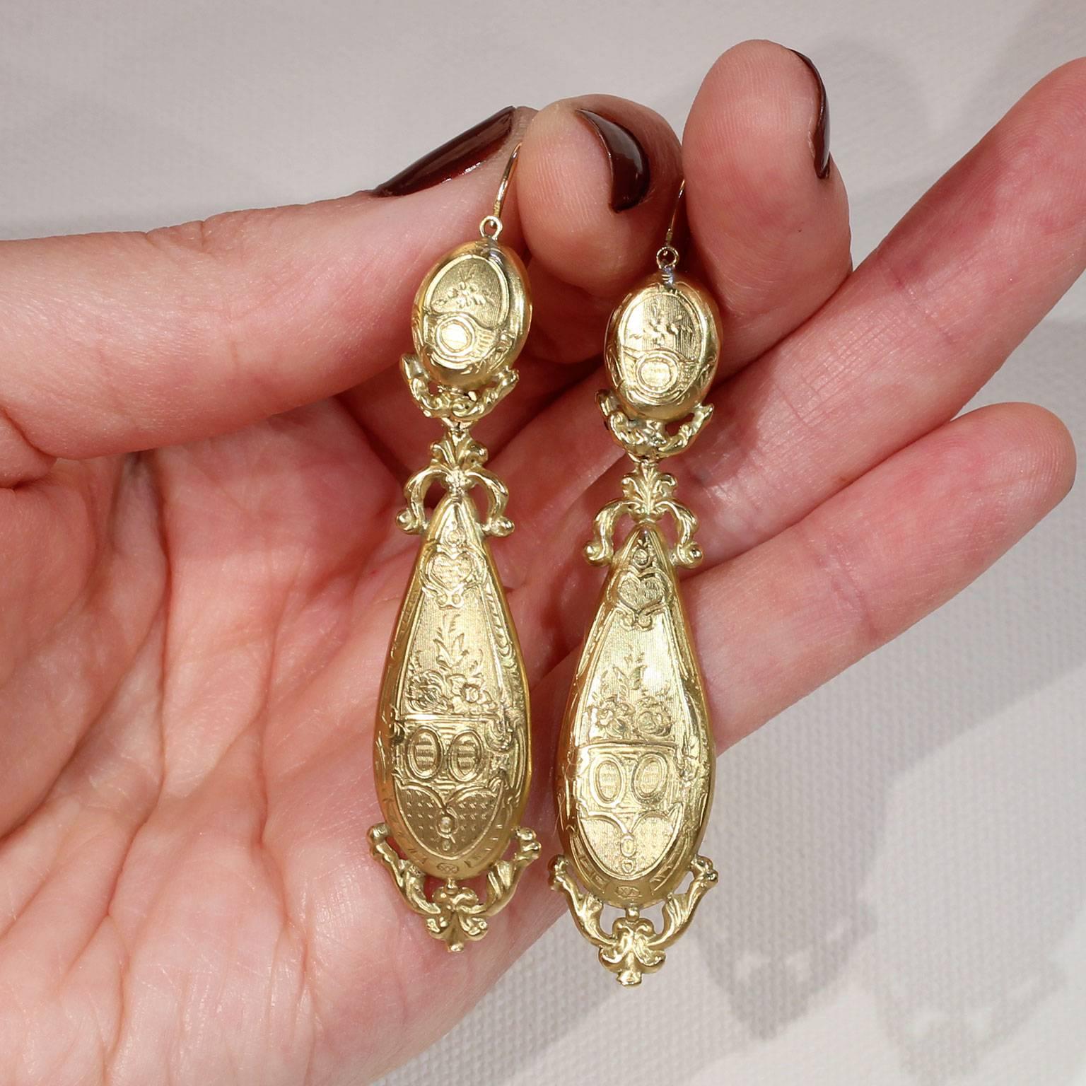Women's French Grand Neoclassical Gold Earrings