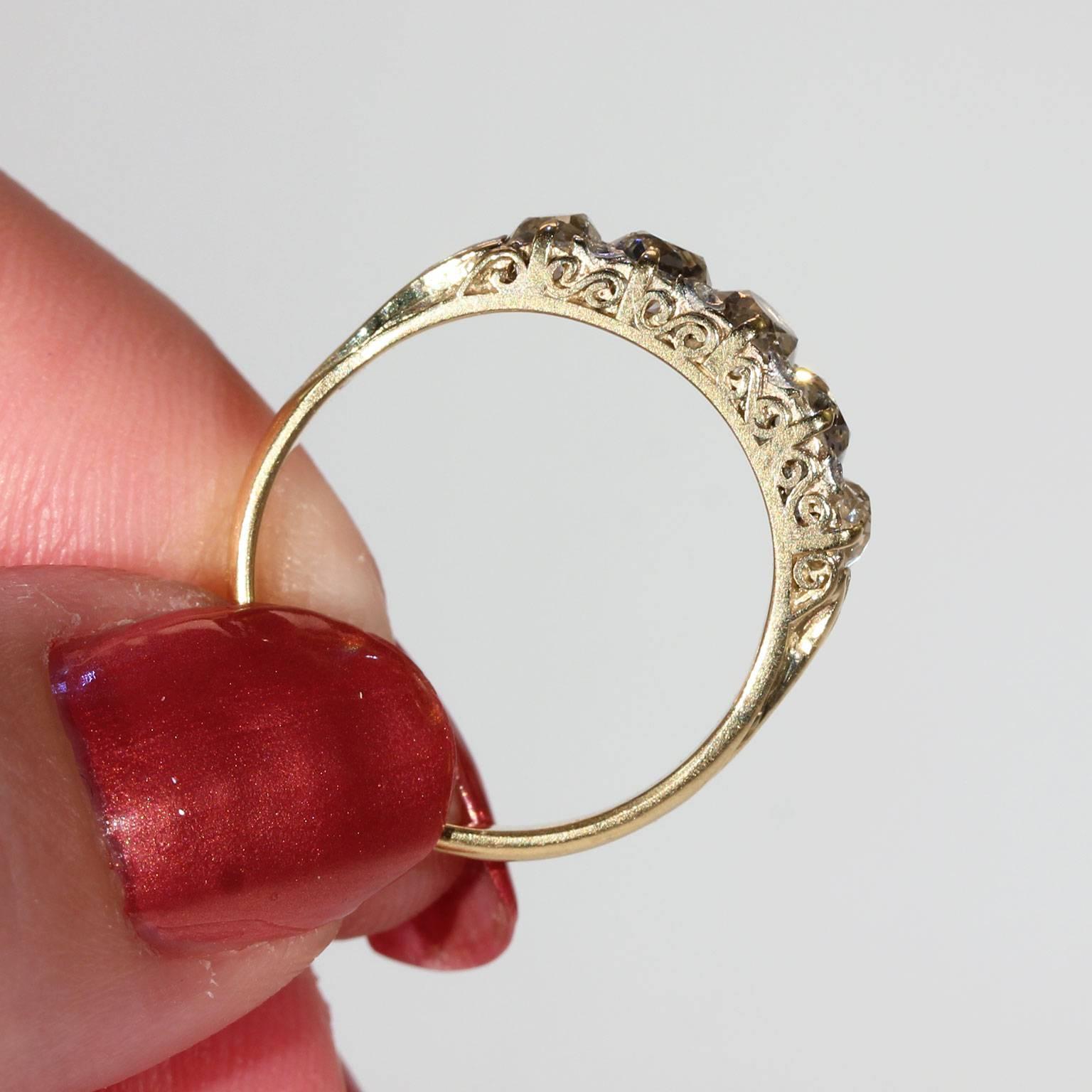 Antique Victorian Five Stone Diamond Gold Ring For Sale 1