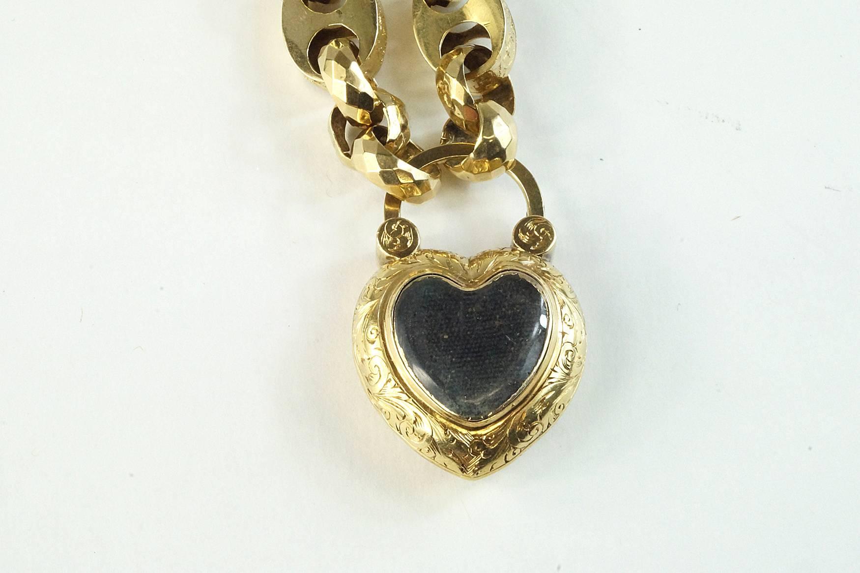 English Padlock Heart Bracelet In Good Condition For Sale In Houston, TX