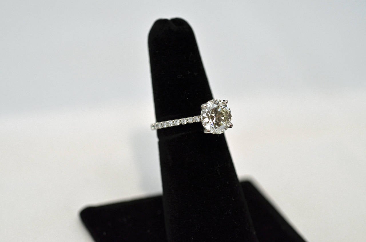 2.5 Carat Diamond Gold Solitaire Ring In Excellent Condition In New Orleans, LA