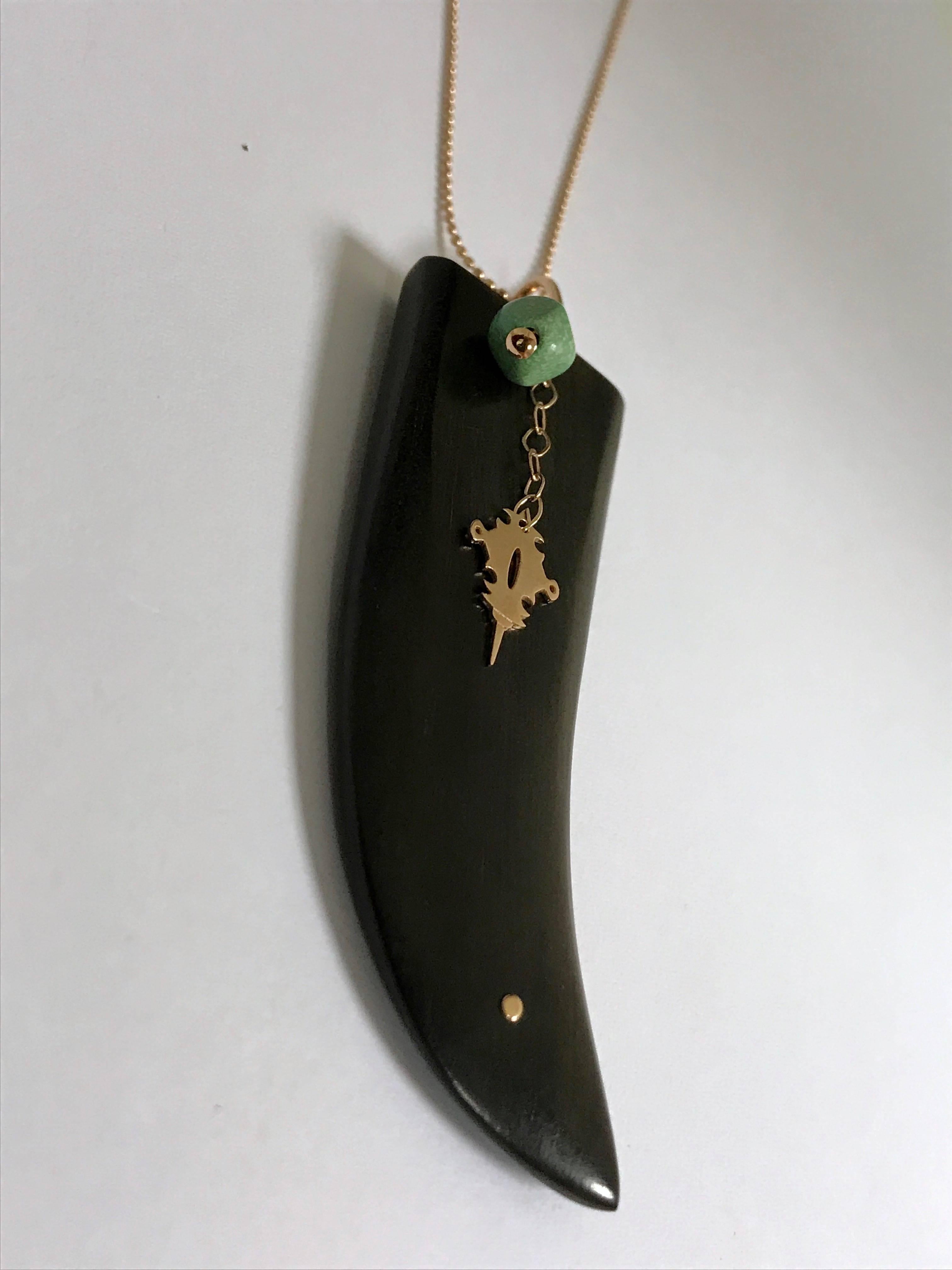 Beautiful Yellow Gold Turquoise and Wood Pendant Necklace.
Yellow Gold 18 Carat
Turquoise 
Wood
