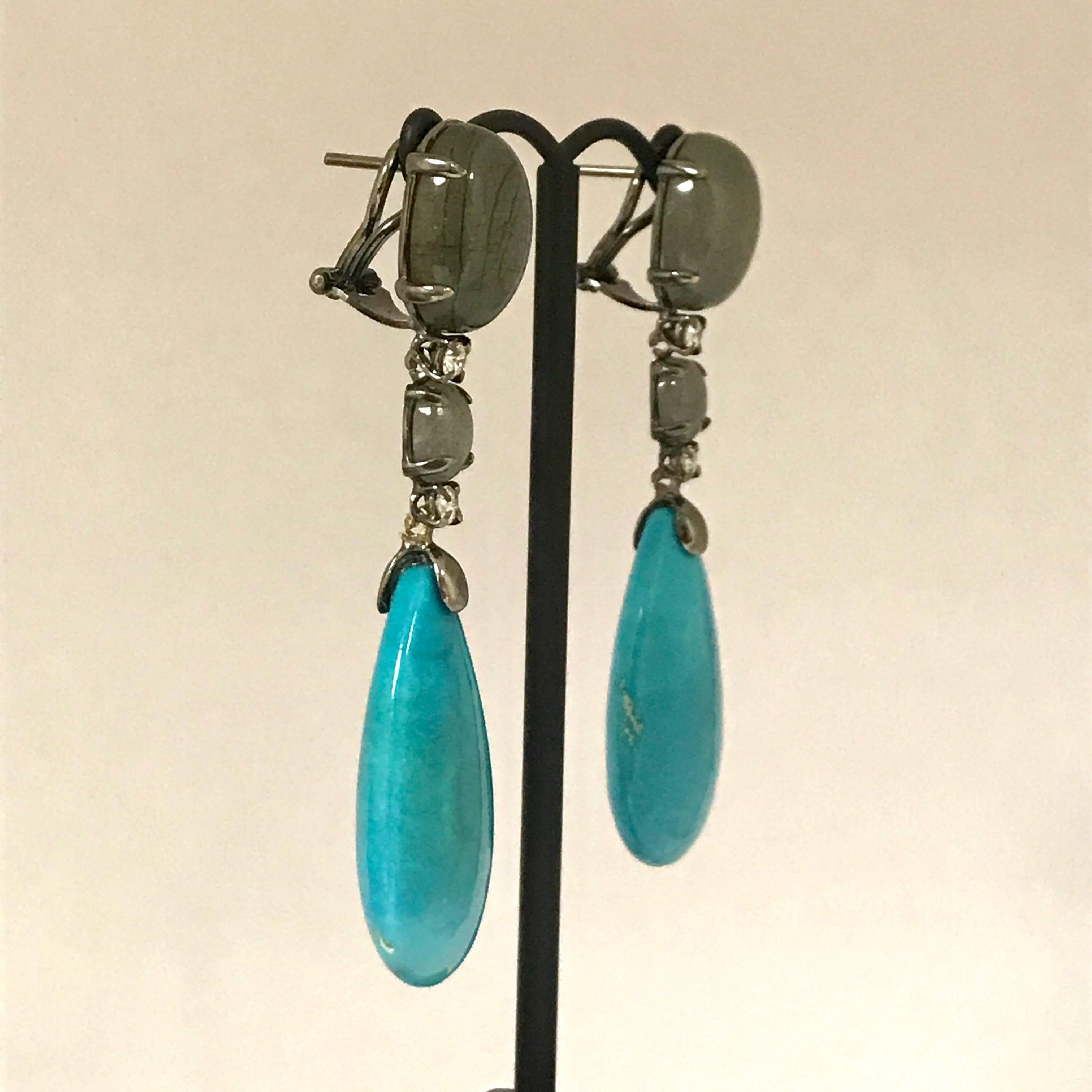 Turquoises Labradorites and White Diamonds Black Gold Earrings In New Condition In Vannes, FR