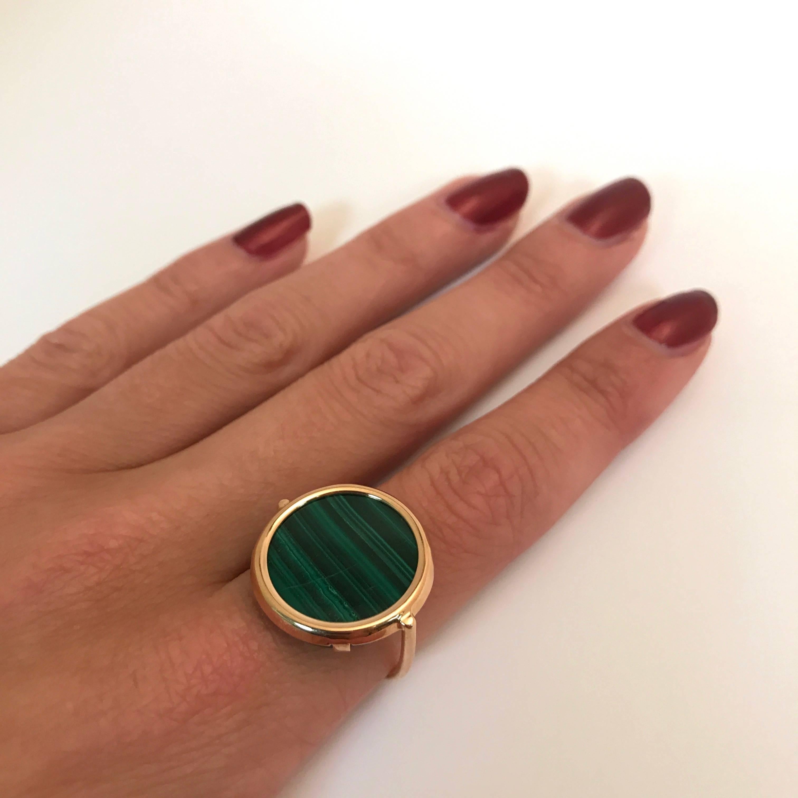 Women's or Men's Green Malachite Pink Gold 18 Carat Ring