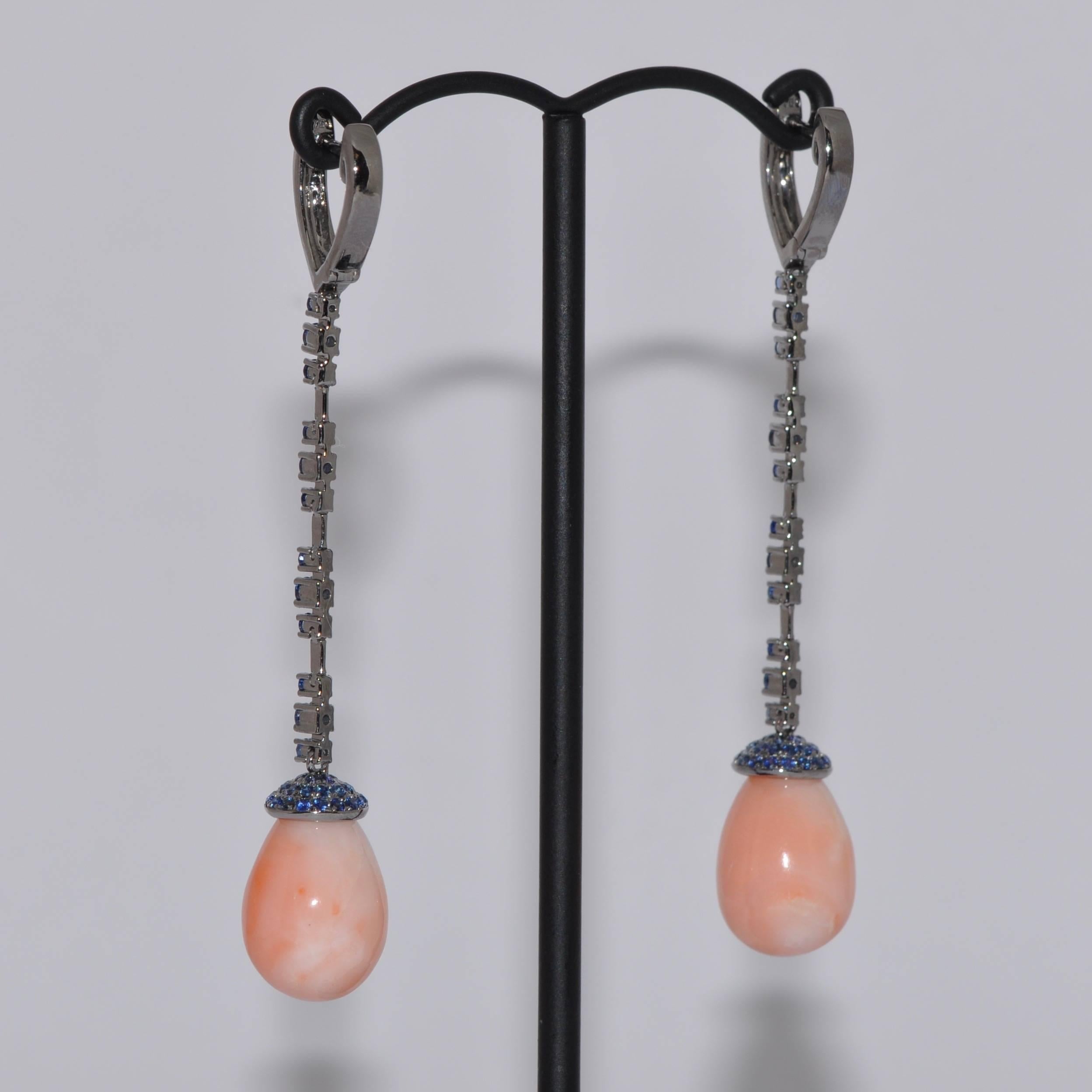 Blue Sapphires and Orecchini Coral Black Gold Chandelier Earrings In New Condition In Vannes, FR