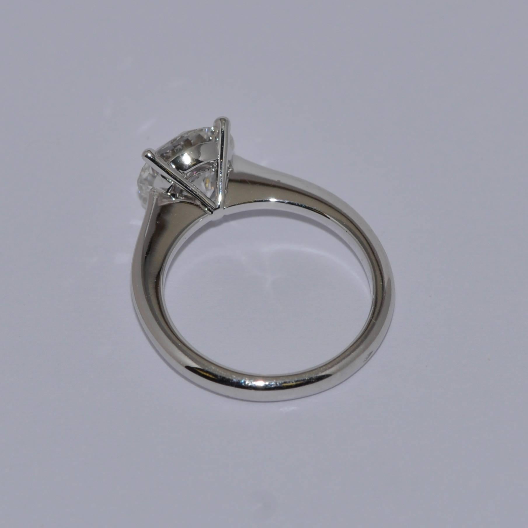 Solitaire Certified Diamond 2.28 Carat Four Claws White Gold Engagement Ring In New Condition In Vannes, FR