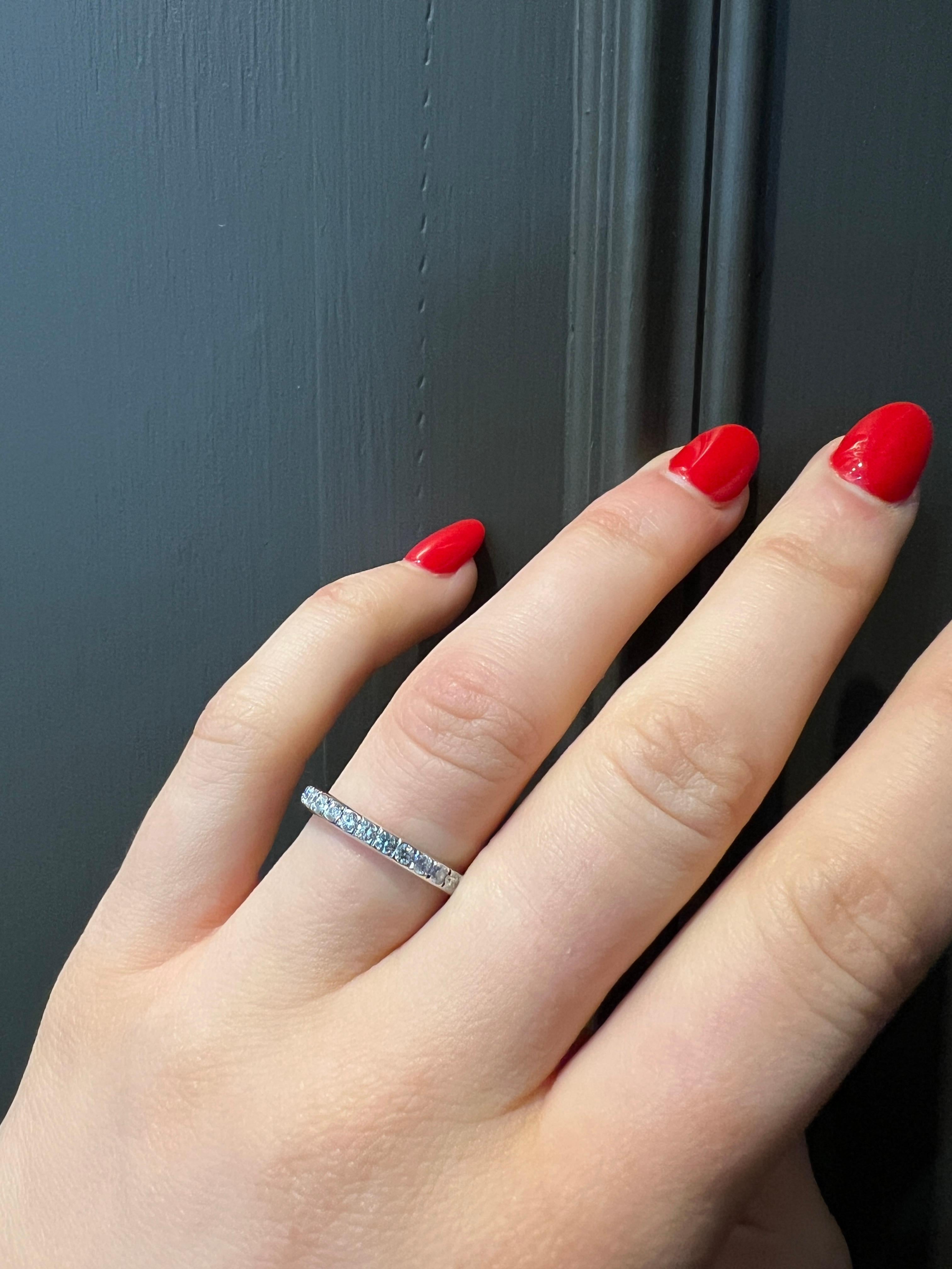 18K Weißgold Diamantring im Zustand „Neu“ im Angebot in Vannes, FR