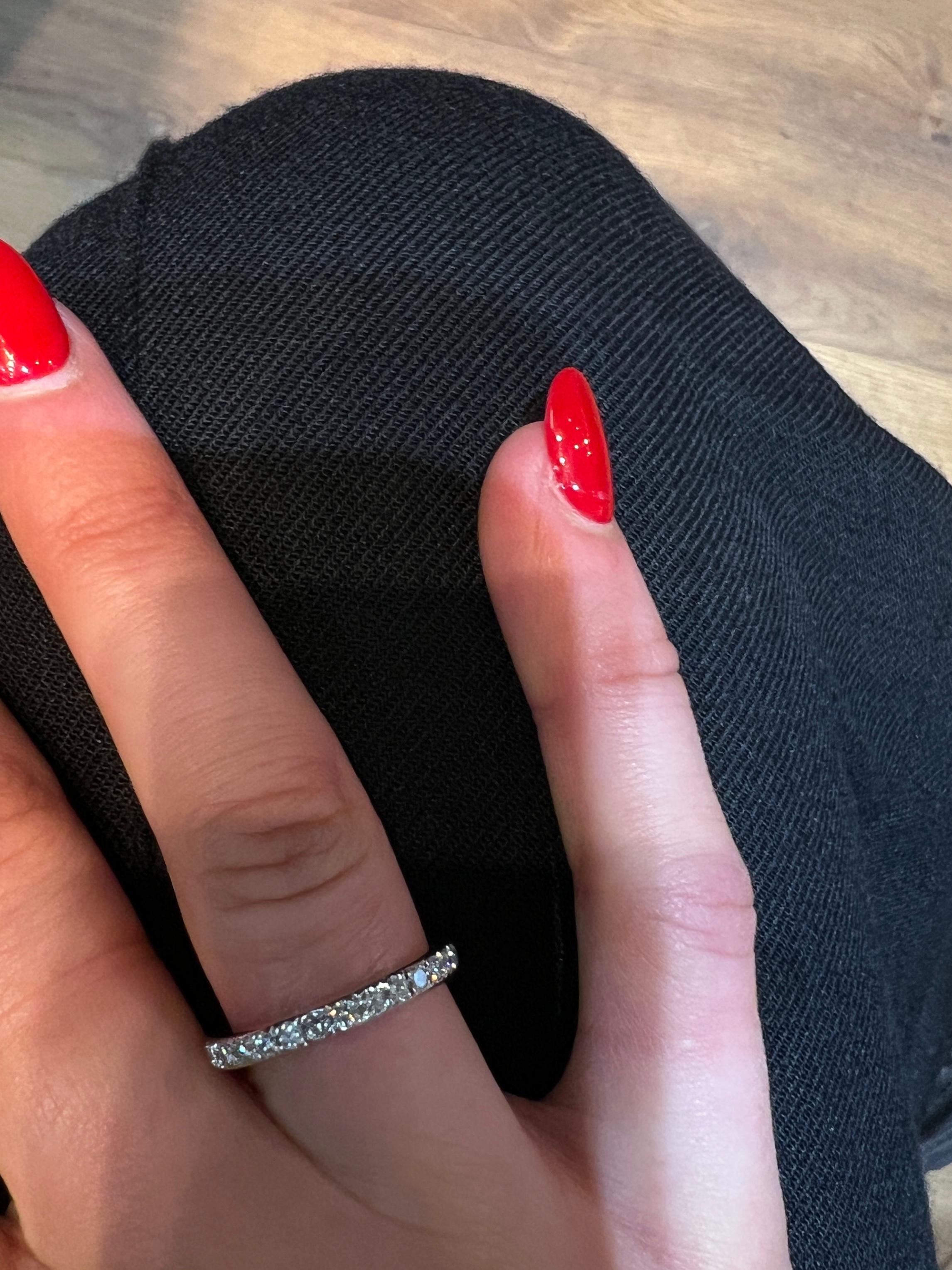 18K Weißgold Diamantring (Zeitgenössisch) im Angebot
