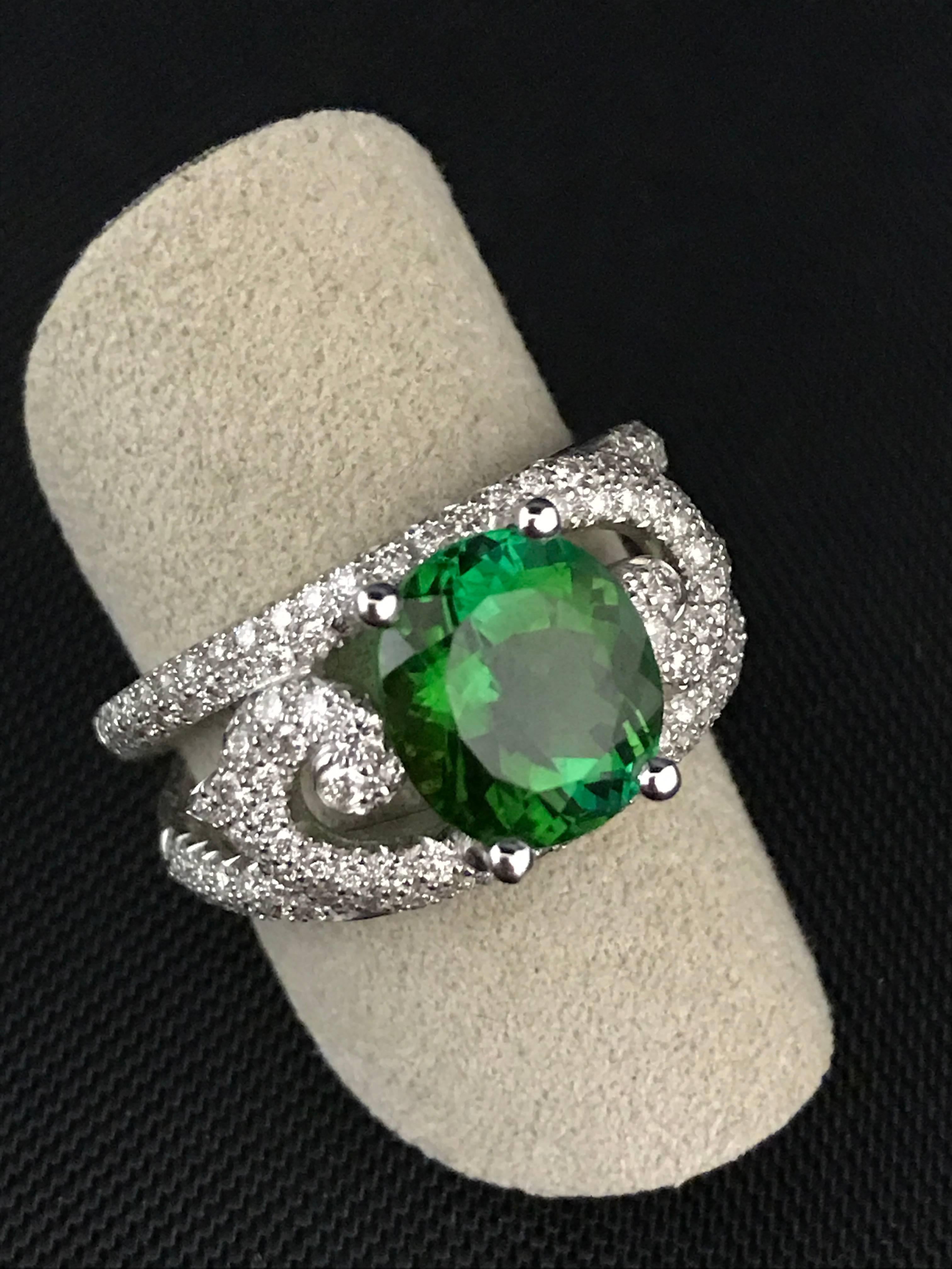 Women's Green Peridot Diamonds White Gold Ring