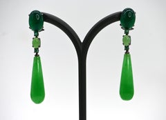 Jades, Agates et Emeraudes Boucles d'oreilles chandelier en or noir 18 carats français