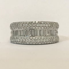 Engagement Ring Diamond White Gold 18 Karat