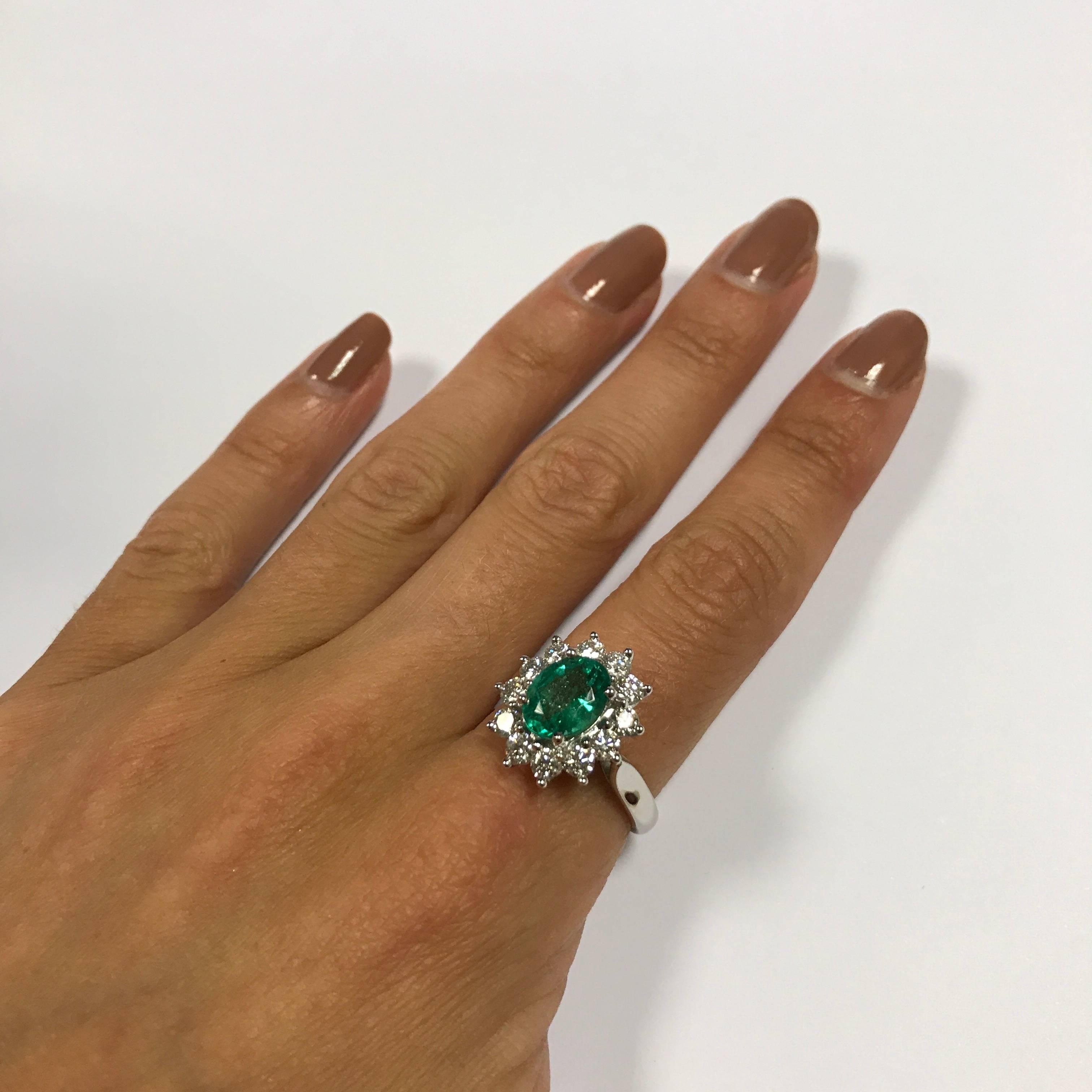 Women's Emerald and Diamonds White Gold Ring