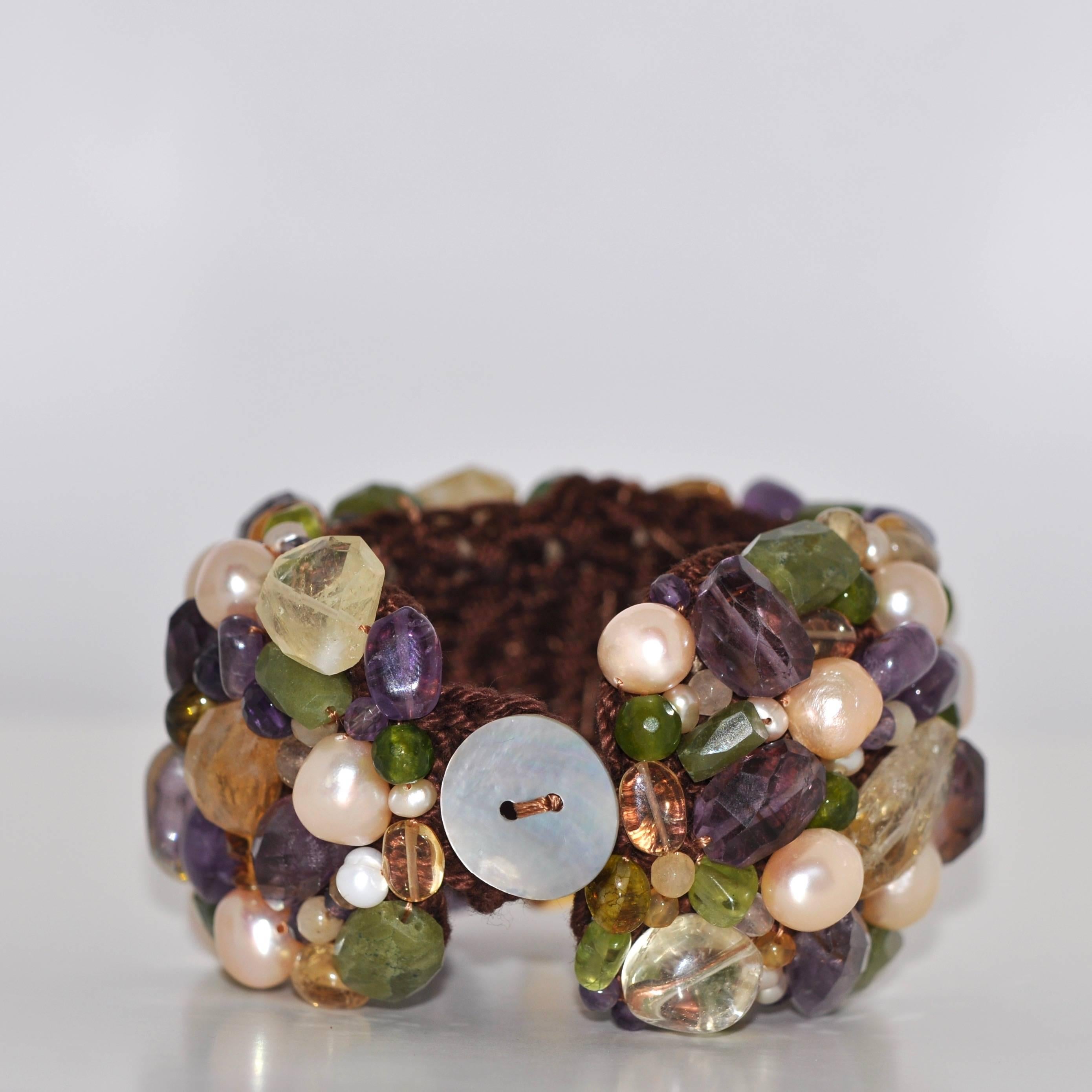 Amethyst Citrine Peridot and Freshwater Pearls Artisanal Cuff Bracelet In New Condition In Vannes, FR