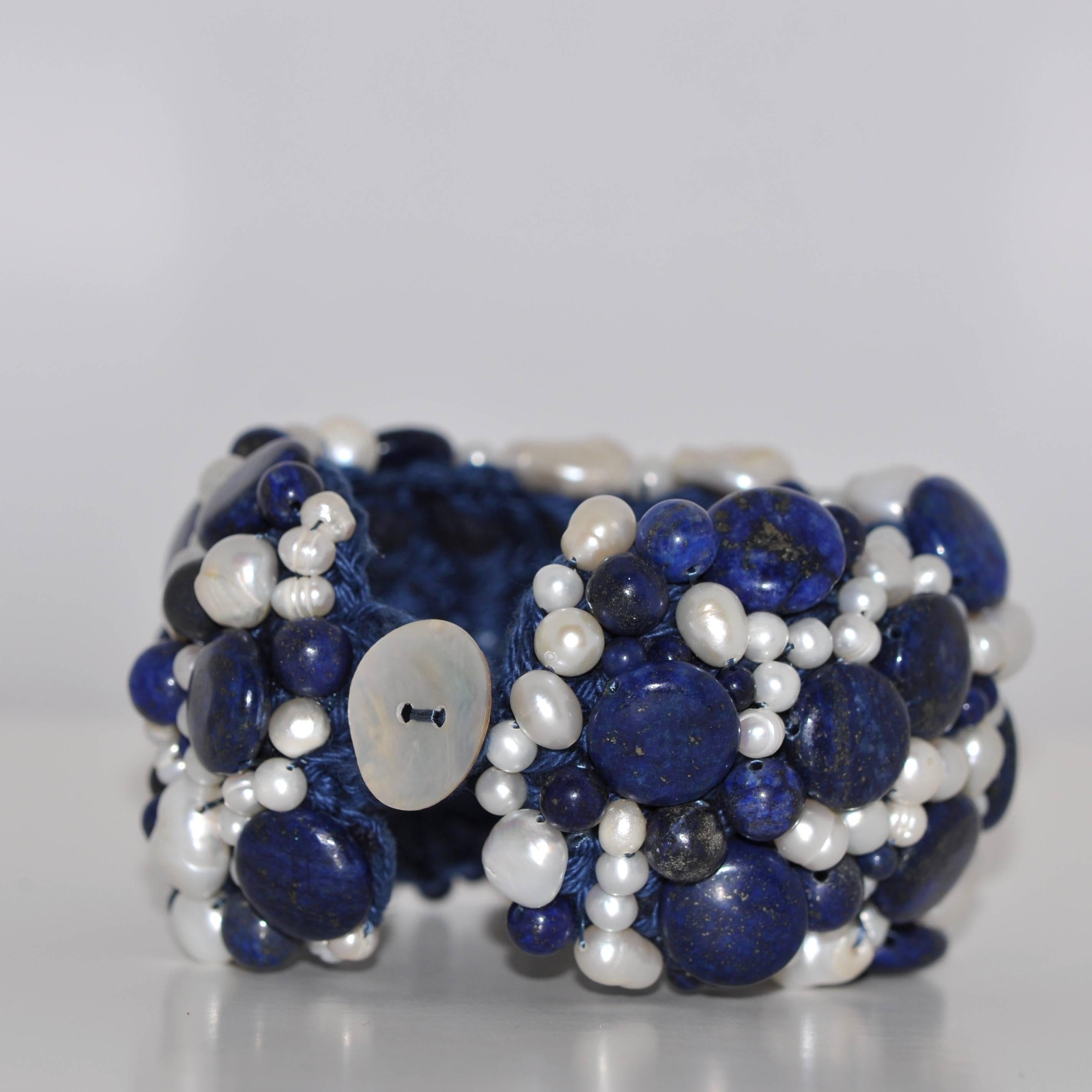 Lapis Lazuli and Freshwater Pearls Artisanal Cuff Bracelet In New Condition In Vannes, FR