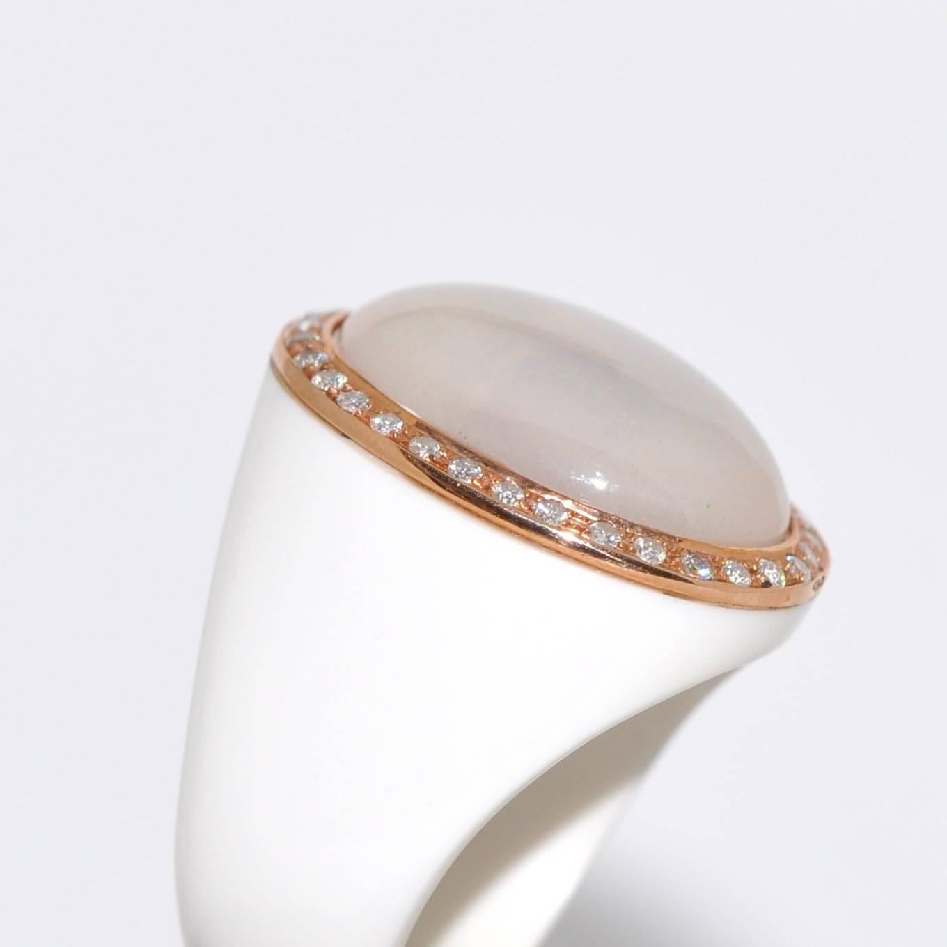 Bakelite, Quartz and White Diamonds Rose Gold Cocktail Ring 1