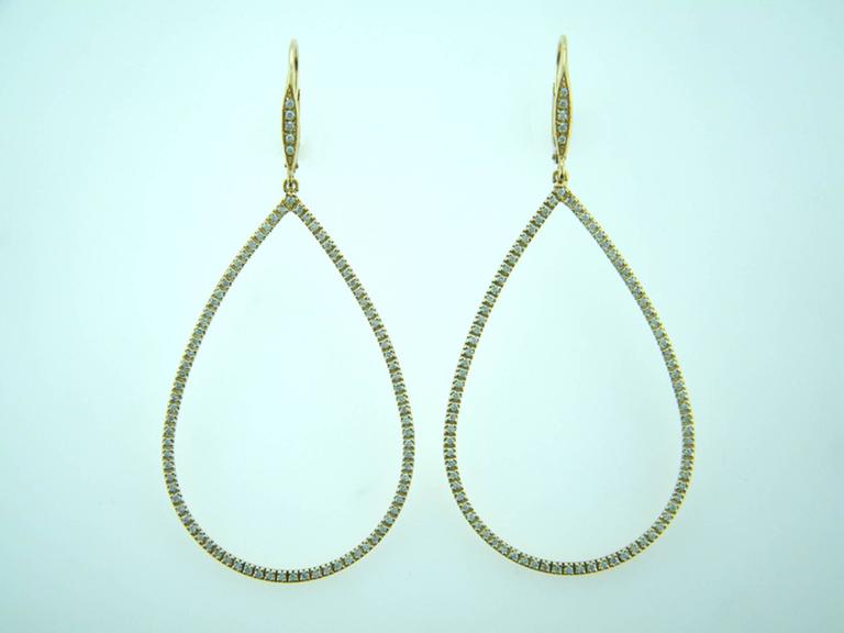 Laura Munder Diamond Drop Yellow Gold Leverback Earrings In New Condition For Sale In West Palm Beach, FL