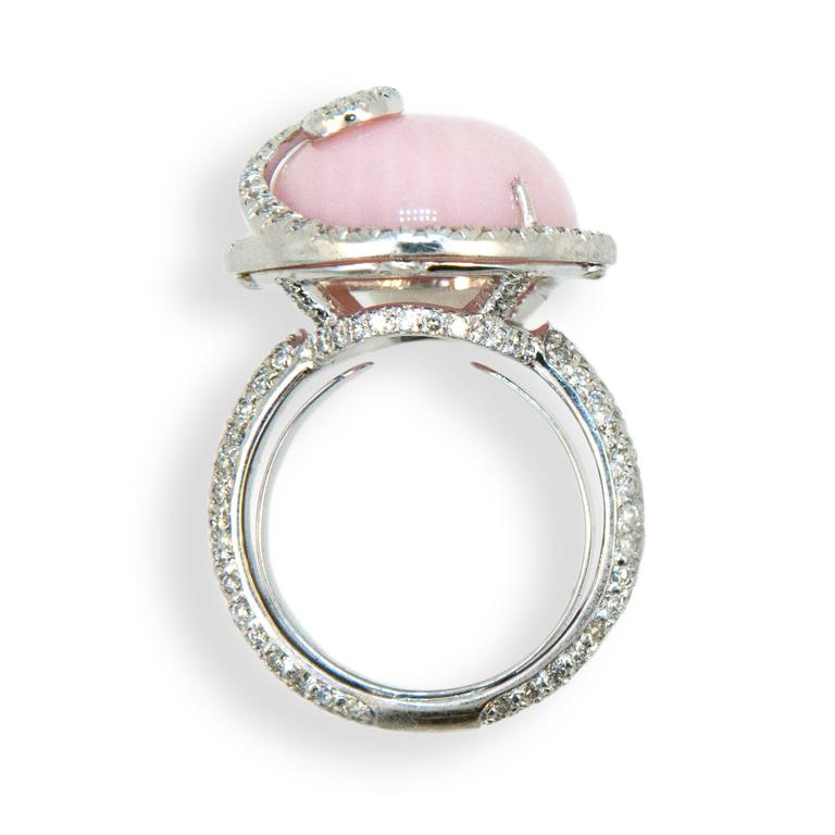Laura Munder Pink Opal Diamond White Gold Ring In New Condition In West Palm Beach, FL
