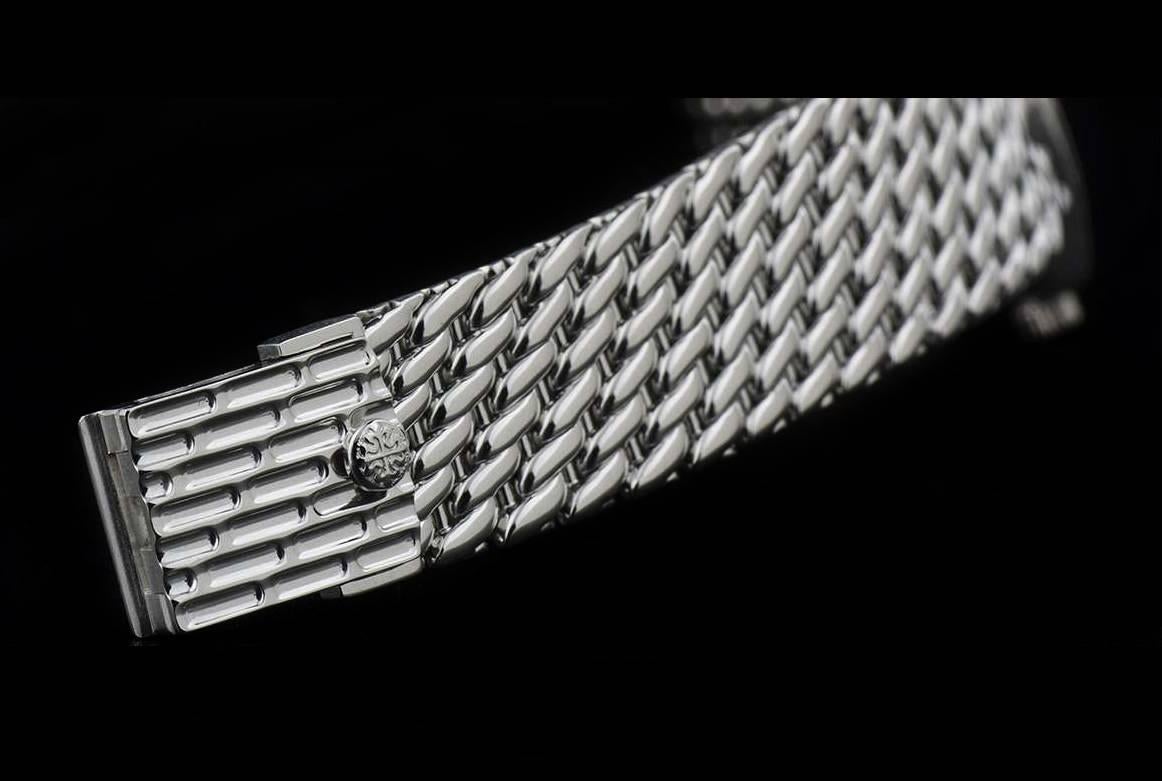 Patek Philippe White Gold Diamond Set Calatrava Mid Size Manual Wind Wristwatch 3