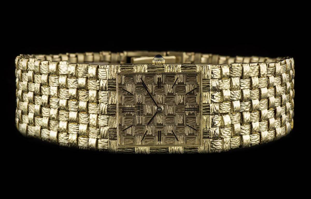 Vacheron & Constantin Champagne Dial Basketweave Bracelet Manual Wind Wristwatch In Excellent Condition In London, GB