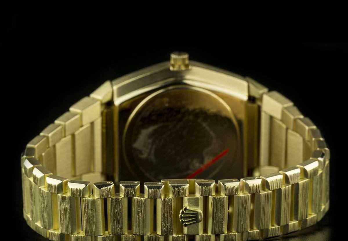 Rolex Bark Finish Texan Beta 21 Gold 5100 In Excellent Condition In London, GB