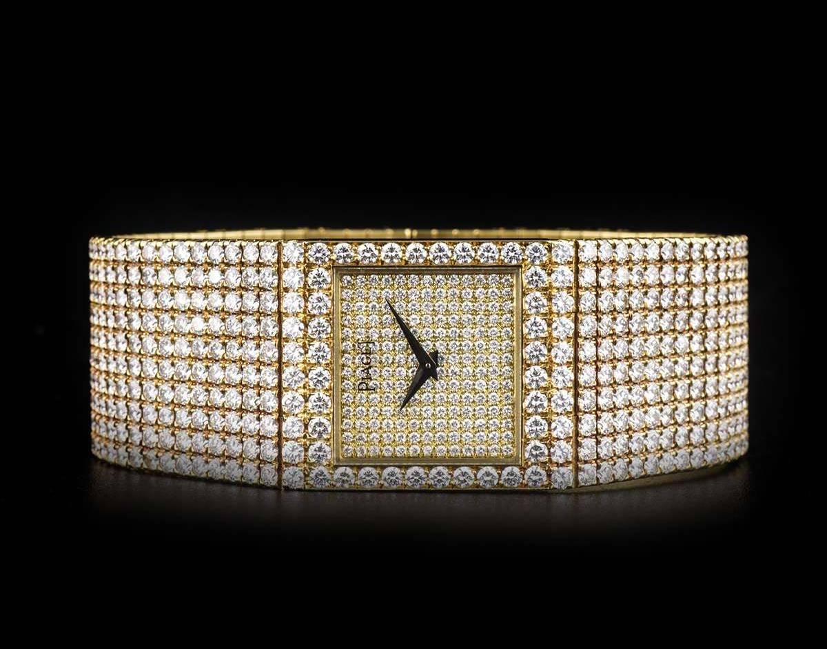 Women's or Men's Piaget Yellow Gold Diamond Set Polo Fully Loaded Wristwatch Ref 7131C626