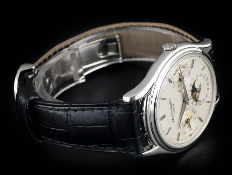 Patek Philippe Platinum Perpetual Calendar Automatic Wristwatch Ref ...