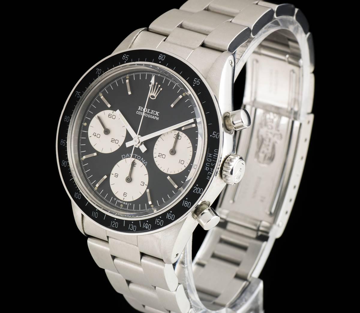 A Very Rare Stainless Steel Cosmograph Daytona Vintage Gents Wristwatch, black dial with applied hour markers and silver sub-dials, 30 minute recorder at 3 0'clock, 12 hour recorder at 6 0'clock, small seconds at 9 0'clock, a fixed stainless steel