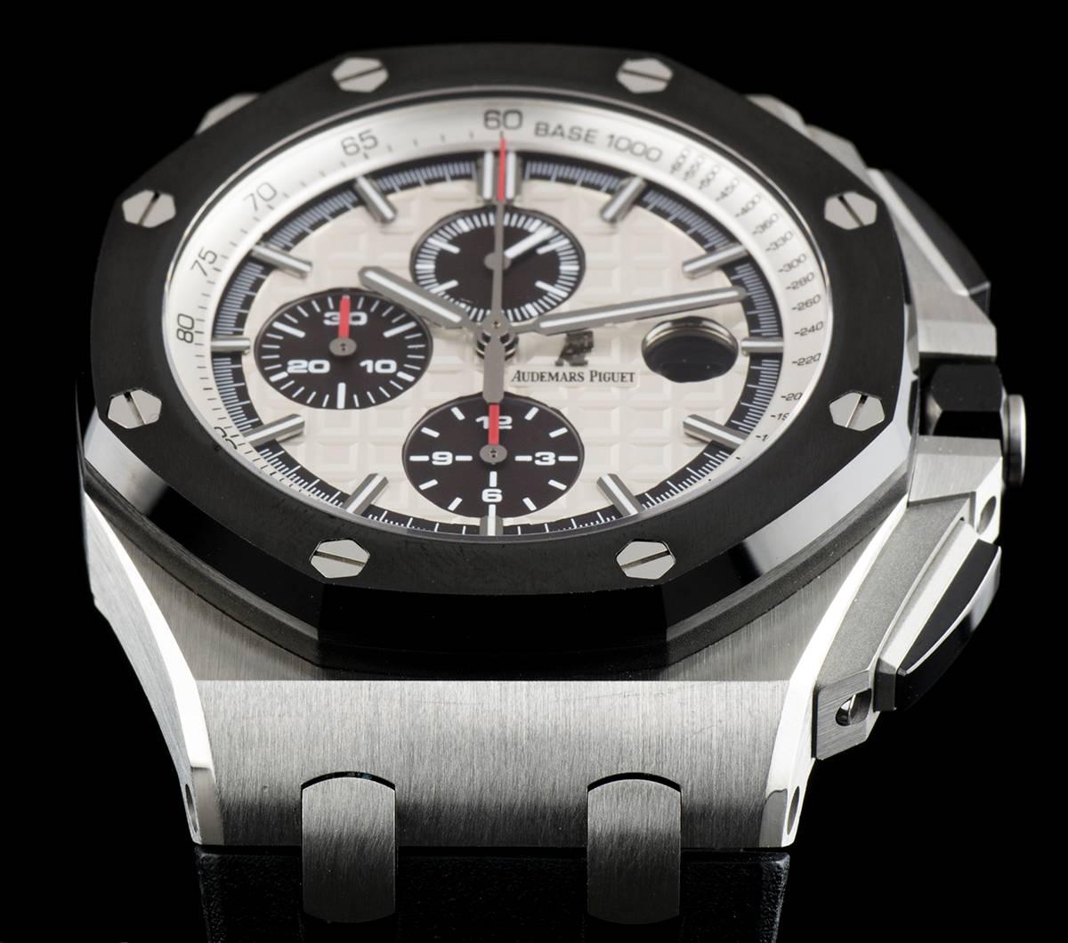 Audemars Piguet Royal Oak Offshore Steel 26400SO.OO.A002CA.01 Automatic Watch In Excellent Condition In London, GB