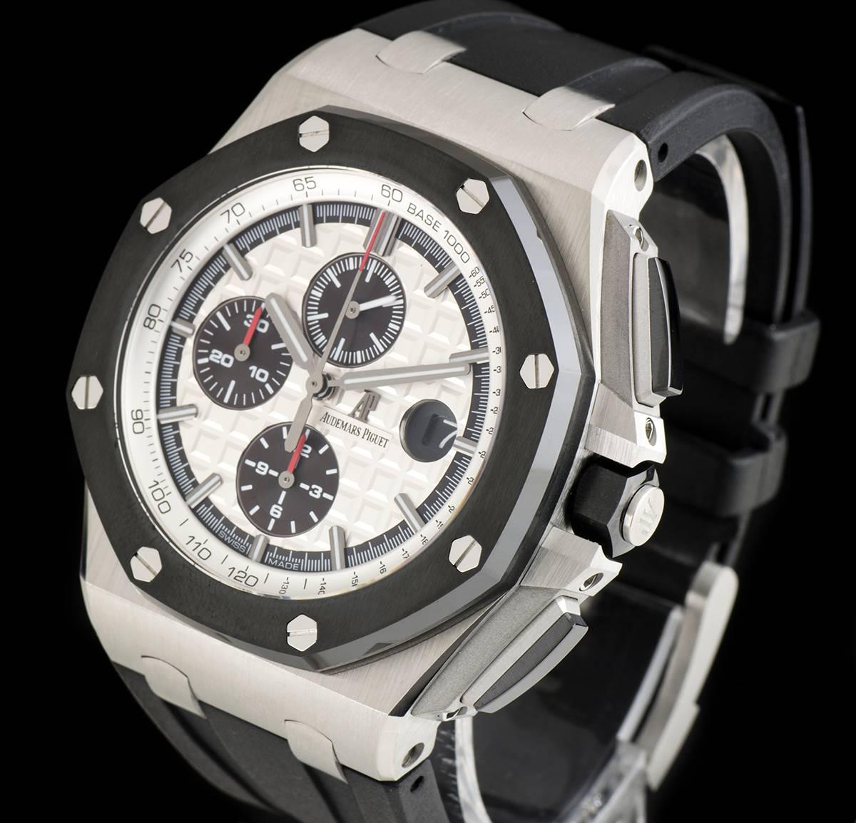 A Stainless Steel Royal Oak Offshore Chronograph Gents Wristwatch, silver dial with a "Mega Tapisserie" pattern, date at 3 0'clock, 12 hour recorder at 6 0'clock, 30 minute recorder at 9 0'clock, small seconds at 12 0'clock, tachymetre
