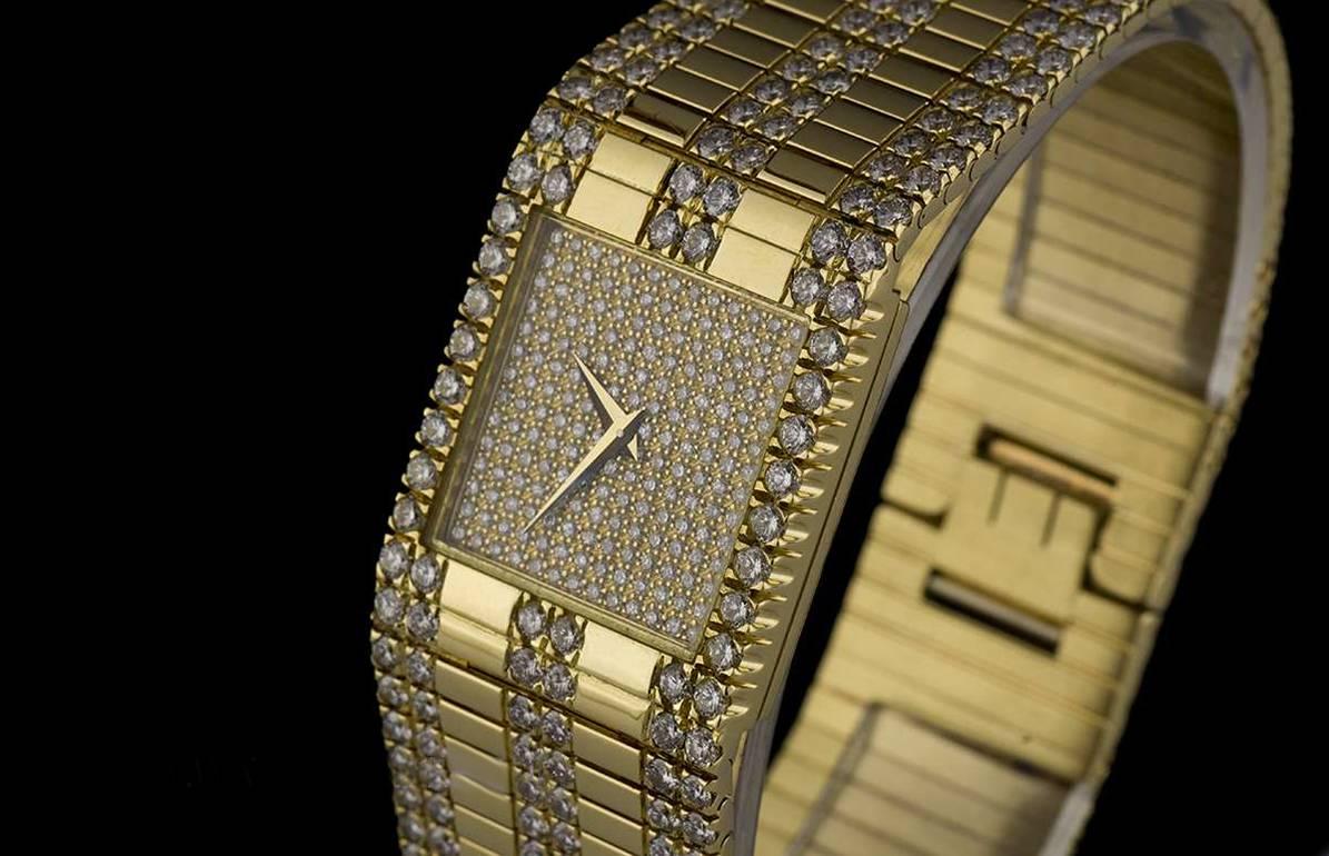 Piaget Ladies Yellow Gold Diamonds Quartz Wristwatch In Excellent Condition In London, GB