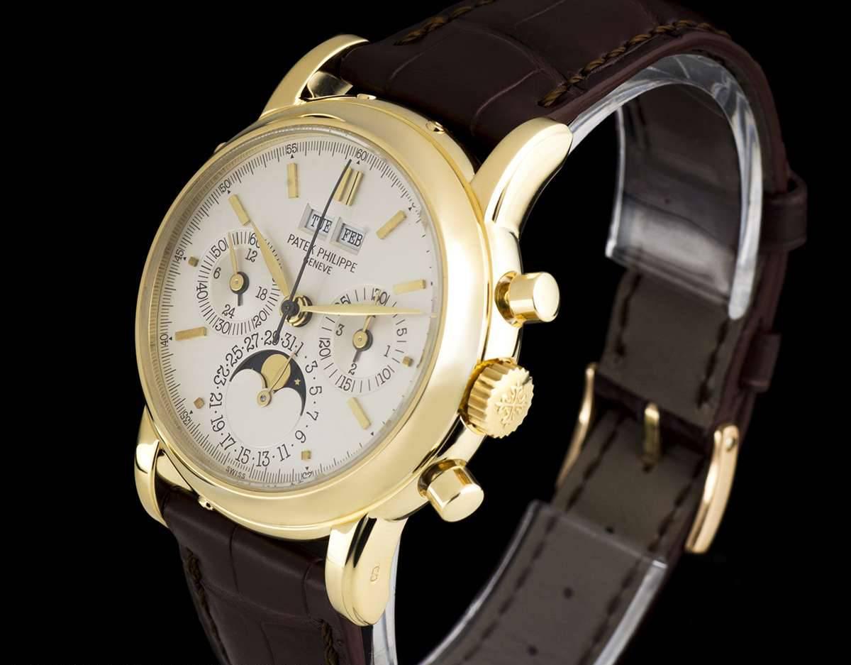 Patek Philippe Gold Perpetual Calendar Chronograph Wristwatch In Excellent Condition In London, GB